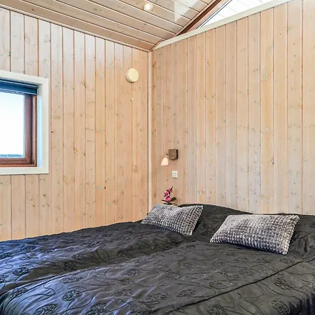 Stunning Home In Hvide Sande With Sauna Ferienhaus