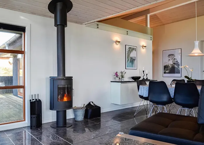 Arvidvej Hvide Sande Denm * Bjerregård